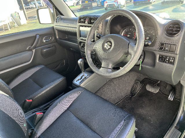 SUZUKI JIMNY 4WD 2011