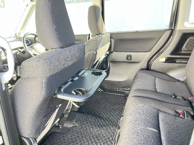 MITSUBISHI DELICA D:2 CUSTOM 2WD 2017