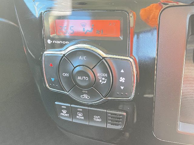 MITSUBISHI DELICA D:2 CUSTOM 2WD 2017