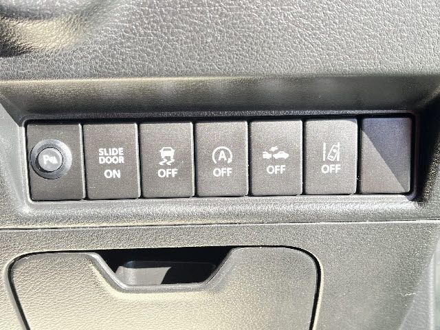 MITSUBISHI DELICA D:2 CUSTOM 2WD 2017