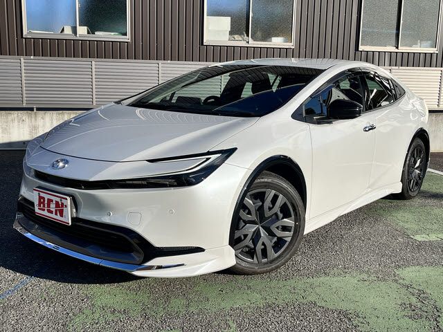 TOYOTA PRIUS 2025