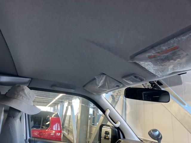 TOYOTA HIACE van 2WD 2022