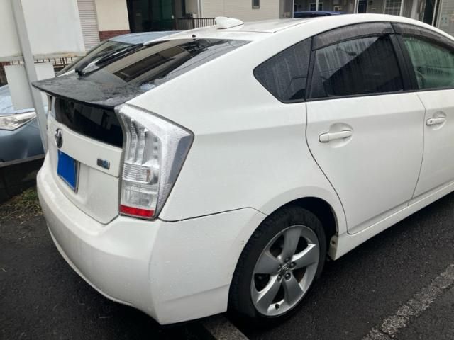 TOYOTA PRIUS 2010