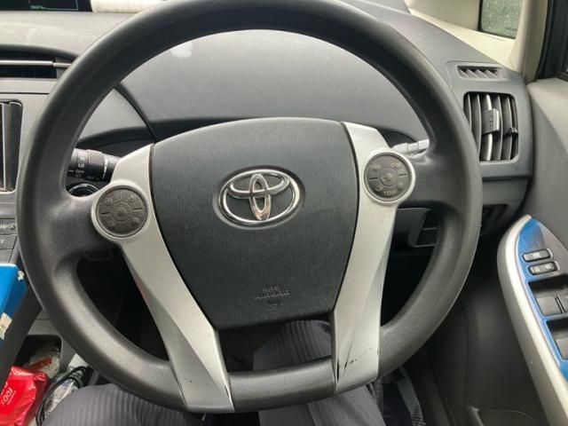 TOYOTA PRIUS 2010