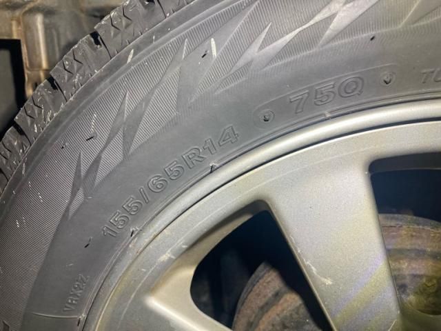 DAIHATSU MOVE 4WD 2007