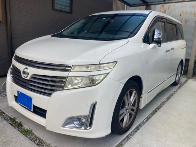 NISSAN ELGRAND  4WD 2011