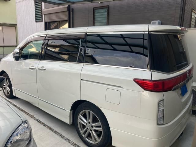 NISSAN ELGRAND  4WD 2011
