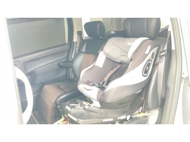 NISSAN ELGRAND  4WD 2011