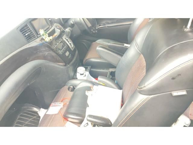 NISSAN ELGRAND  4WD 2011