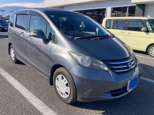 HONDA FREED 2011