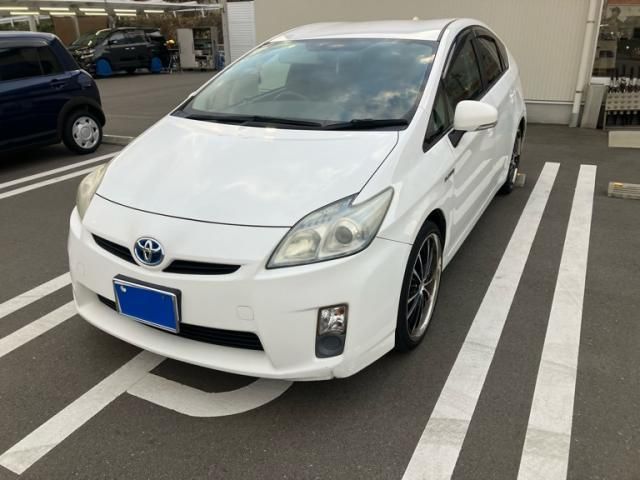 TOYOTA PRIUS 2010