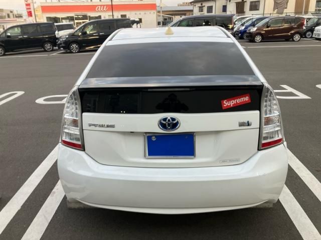 TOYOTA PRIUS 2010