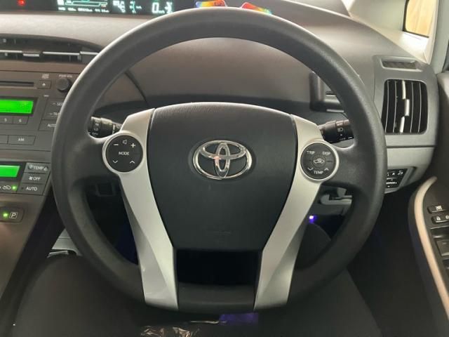 TOYOTA PRIUS 2010