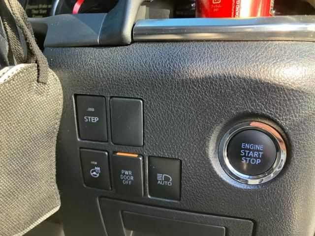 TOYOTA VELLFIRE 4WD 2020