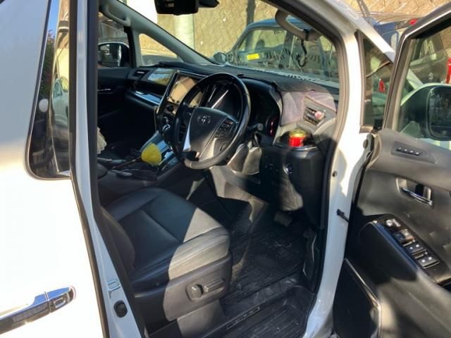 TOYOTA VELLFIRE 4WD 2020