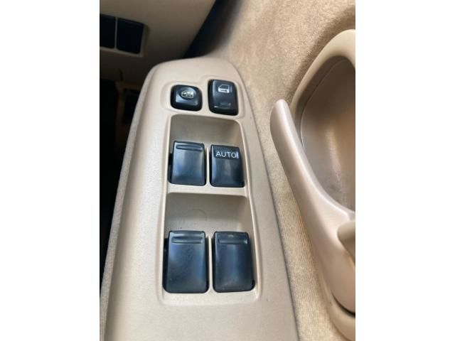 NISSAN SERENA  WG 2004