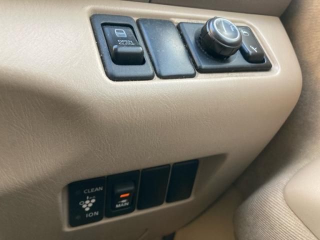 NISSAN SERENA  WG 2004