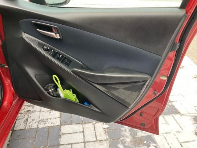 MAZDA DEMIO 4WD 2015