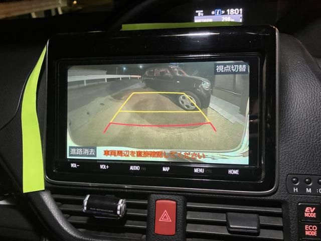 TOYOTA VOXY HYBRID 2014