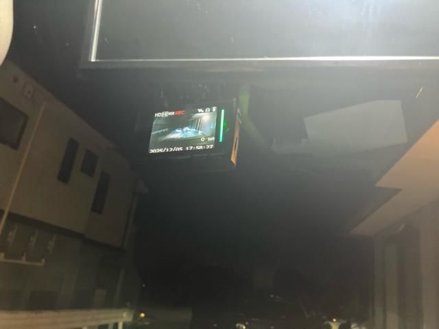 TOYOTA VOXY HYBRID 2014