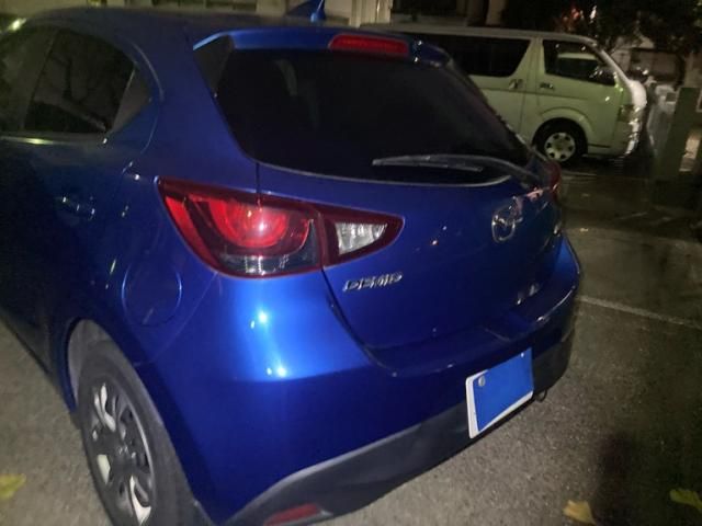 MAZDA DEMIO 2015