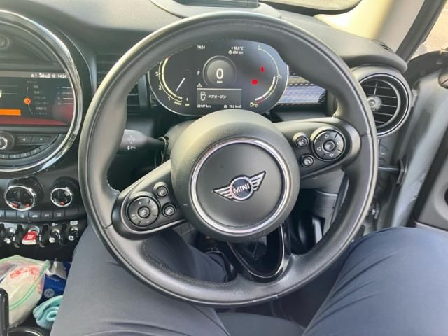 BMW MINI COOPER SD 2021