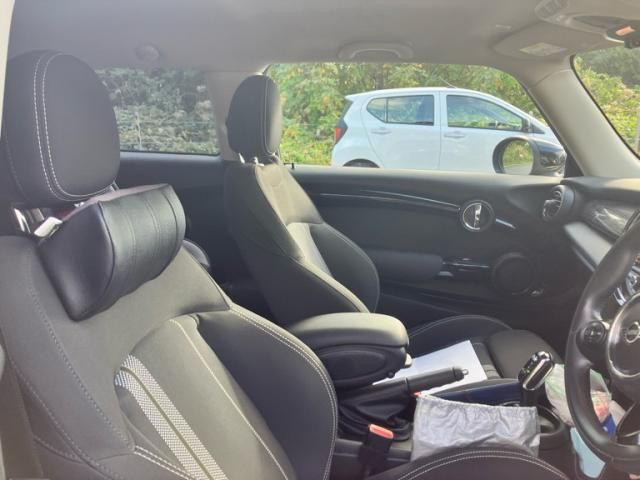 BMW MINI COOPER SD 2021