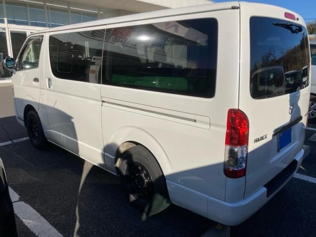 TOYOTA HIACE van 4WD 2015