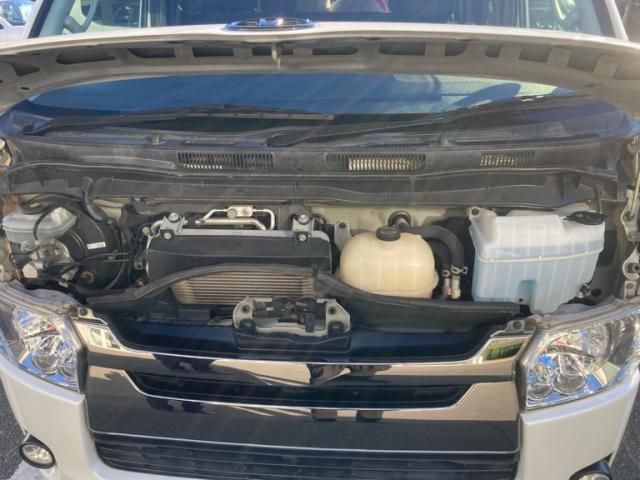 TOYOTA HIACE van 4WD 2015