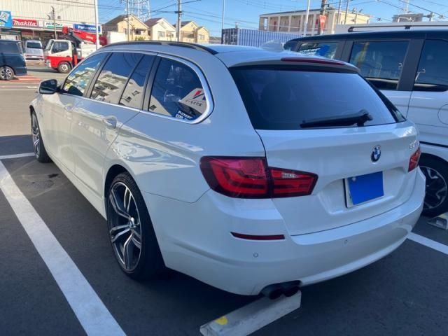 BMW BMW 5series TOURING 2012