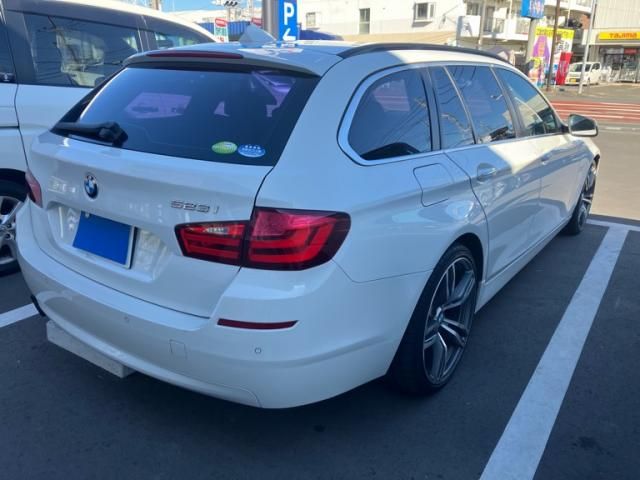 BMW BMW 5series TOURING 2012