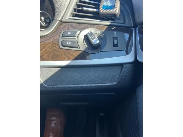 BMW BMW 5series TOURING 2012