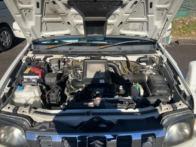 SUZUKI JIMNY 4WD 2013