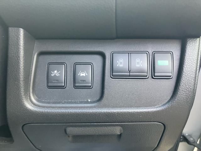 NISSAN SERENA  S-HYBRID 2014