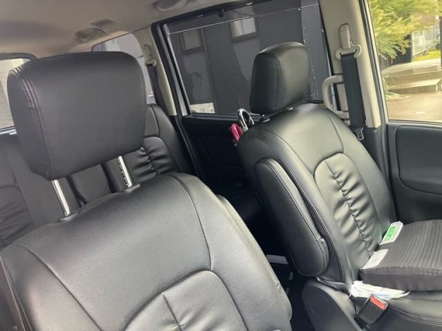 NISSAN SERENA  S-HYBRID 2014