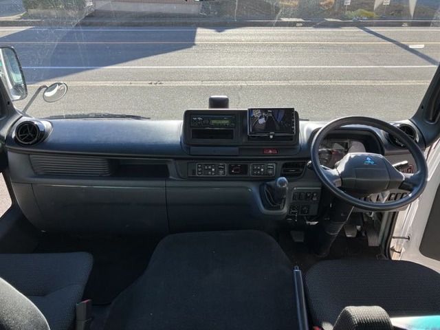 MITSUBISHI ROSA 2022