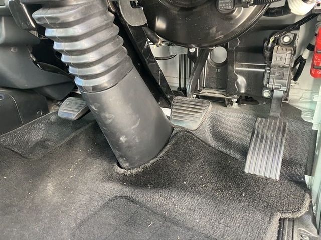 MITSUBISHI ROSA 2022