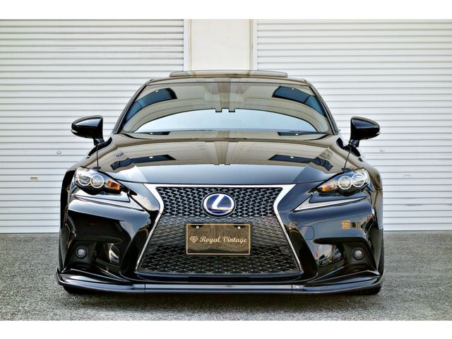 TOYOTA LEXUS IS300h 2013
