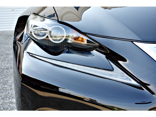 TOYOTA LEXUS IS300h 2013