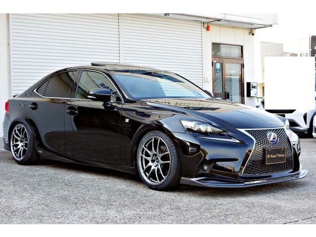 TOYOTA LEXUS IS300h 2013