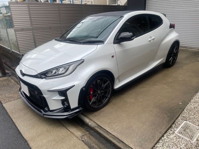 TOYOTA GR YARIS 2022
