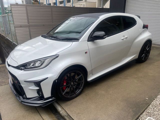 TOYOTA GR YARIS 2022