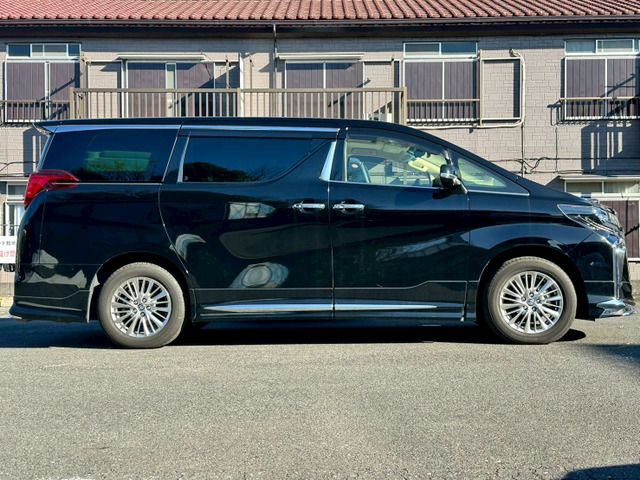 TOYOTA ALPHARD hybrid 4WD 2023