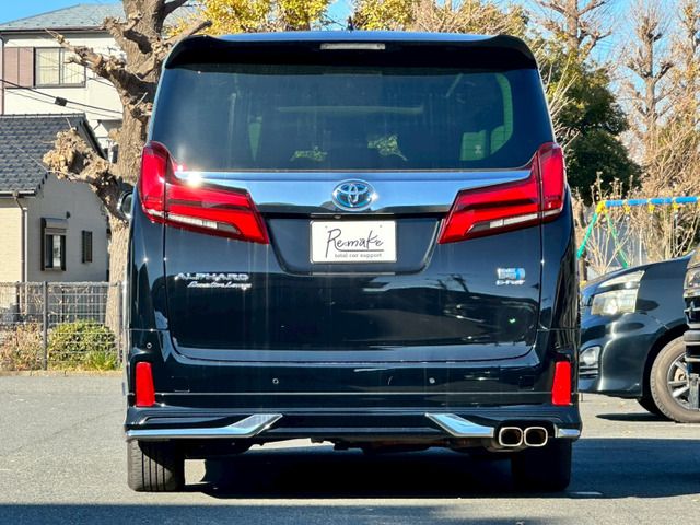 TOYOTA ALPHARD hybrid 4WD 2023