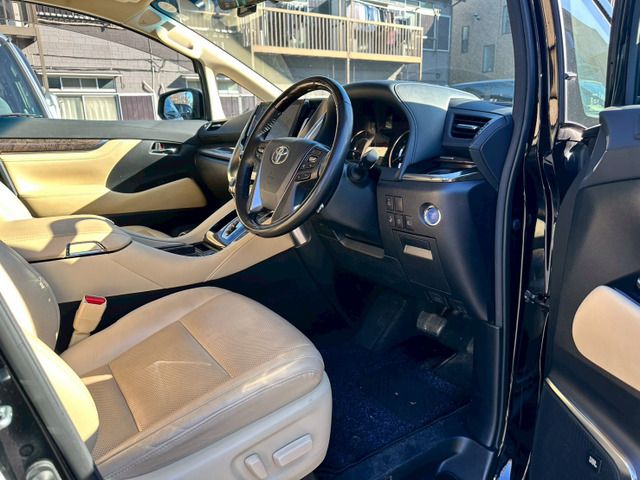 TOYOTA ALPHARD hybrid 4WD 2023