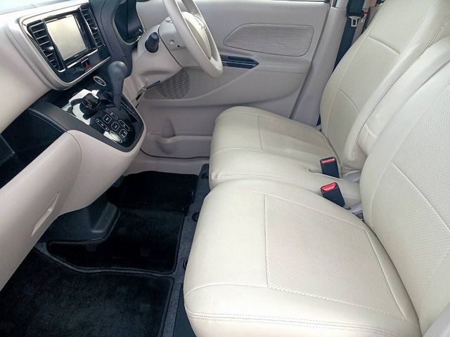 MITSUBISHI eK SPACE 2016