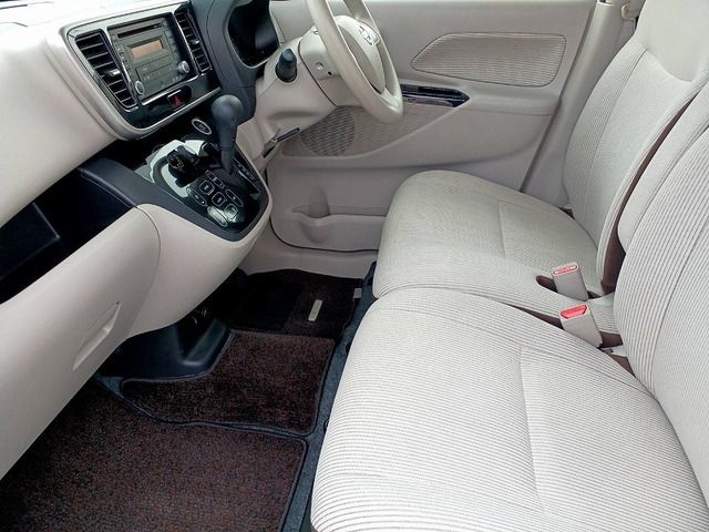 NISSAN DAYZ ROOX 2017