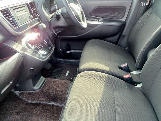 NISSAN DAYZ ROOX 2014