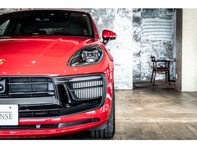 PORSCHE PORSCHE Macan 2022