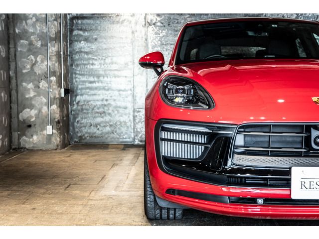 PORSCHE PORSCHE Macan 2022